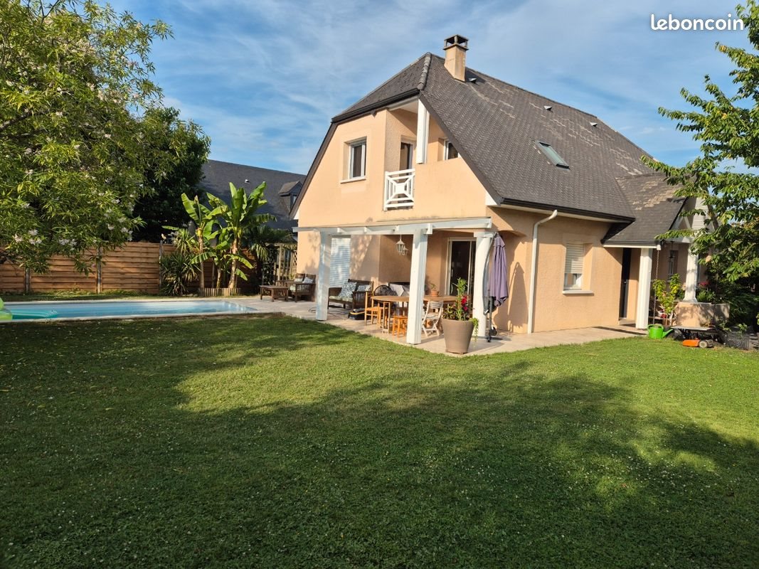 Maison à vendre, 150m², Lescar