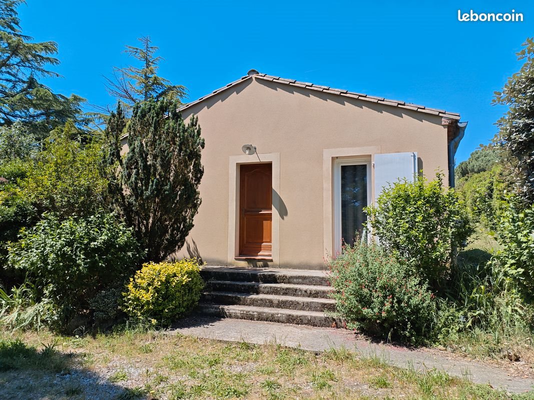 Maison à louer, 85m², Alairac