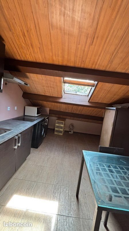 Appartement à louer, 40m², La Roque-d'Anthéron