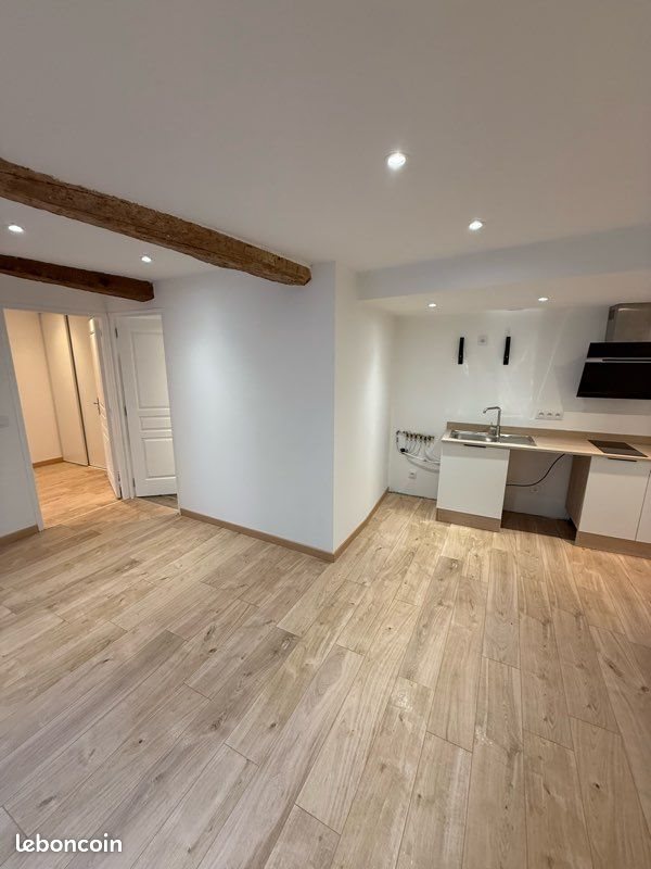 Appartement à louer, 37m², Valensole