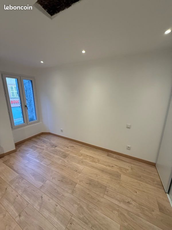 Appartement à louer, 37m², Valensole