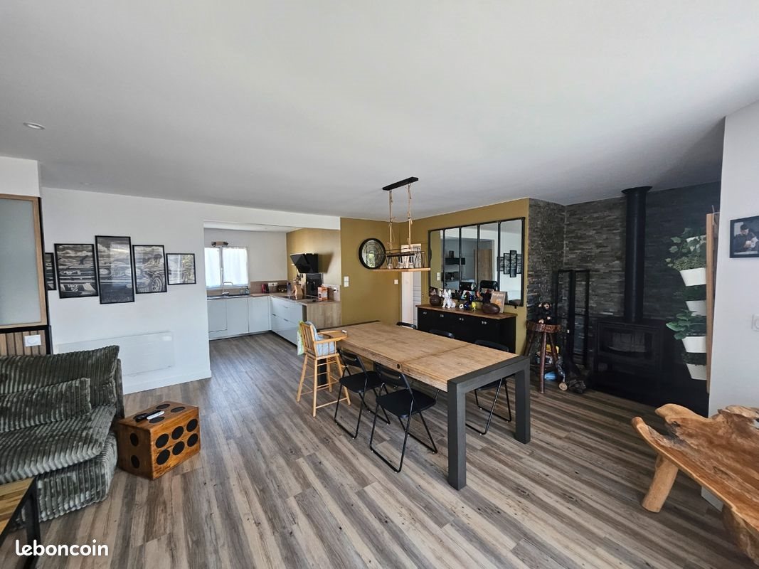 Maison à vendre, 142m², Kernilis