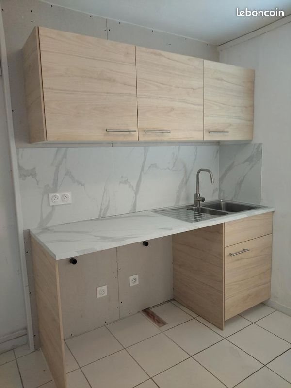 Appartement à louer, 80m², Homps