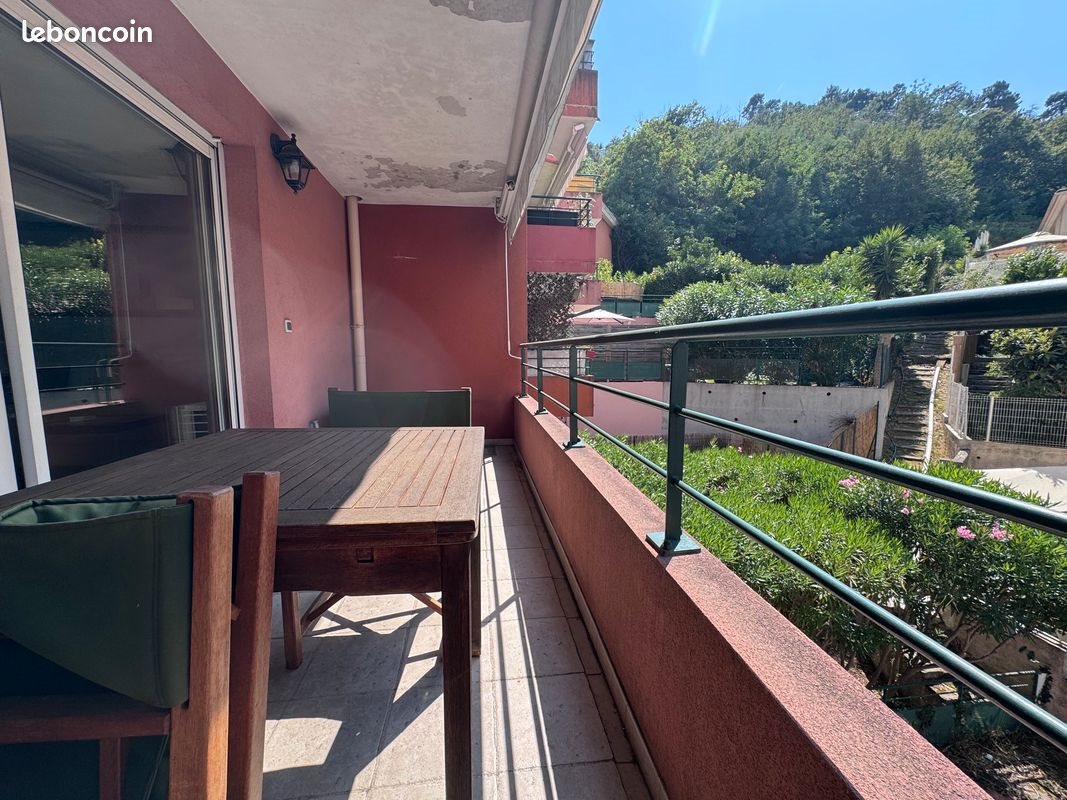 Appartement à louer, 36m², Menton