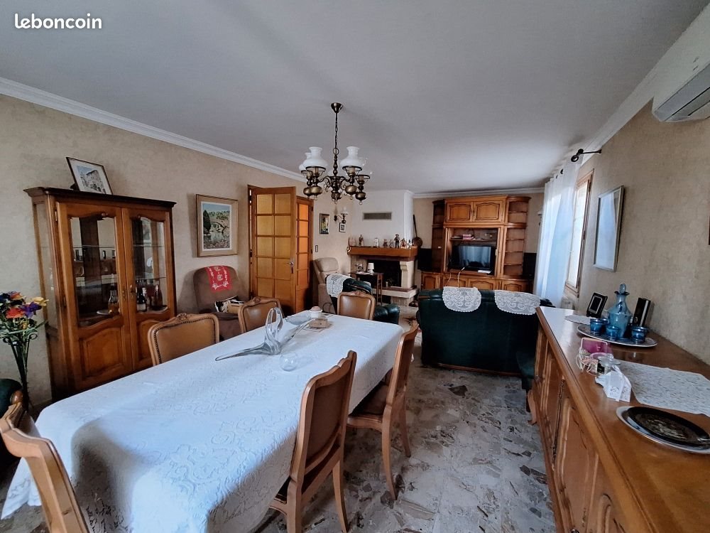 Maison à vendre, 159m², Chusclan