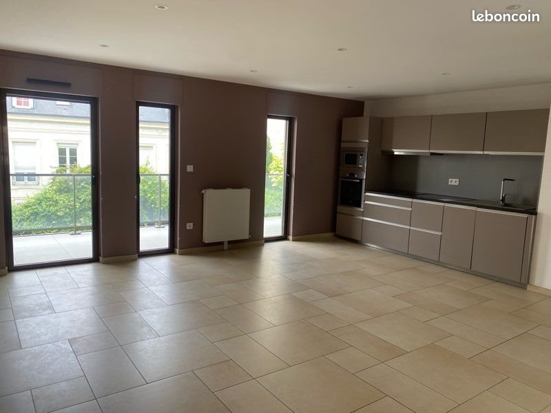 Appartement à louer, 81m², Reims