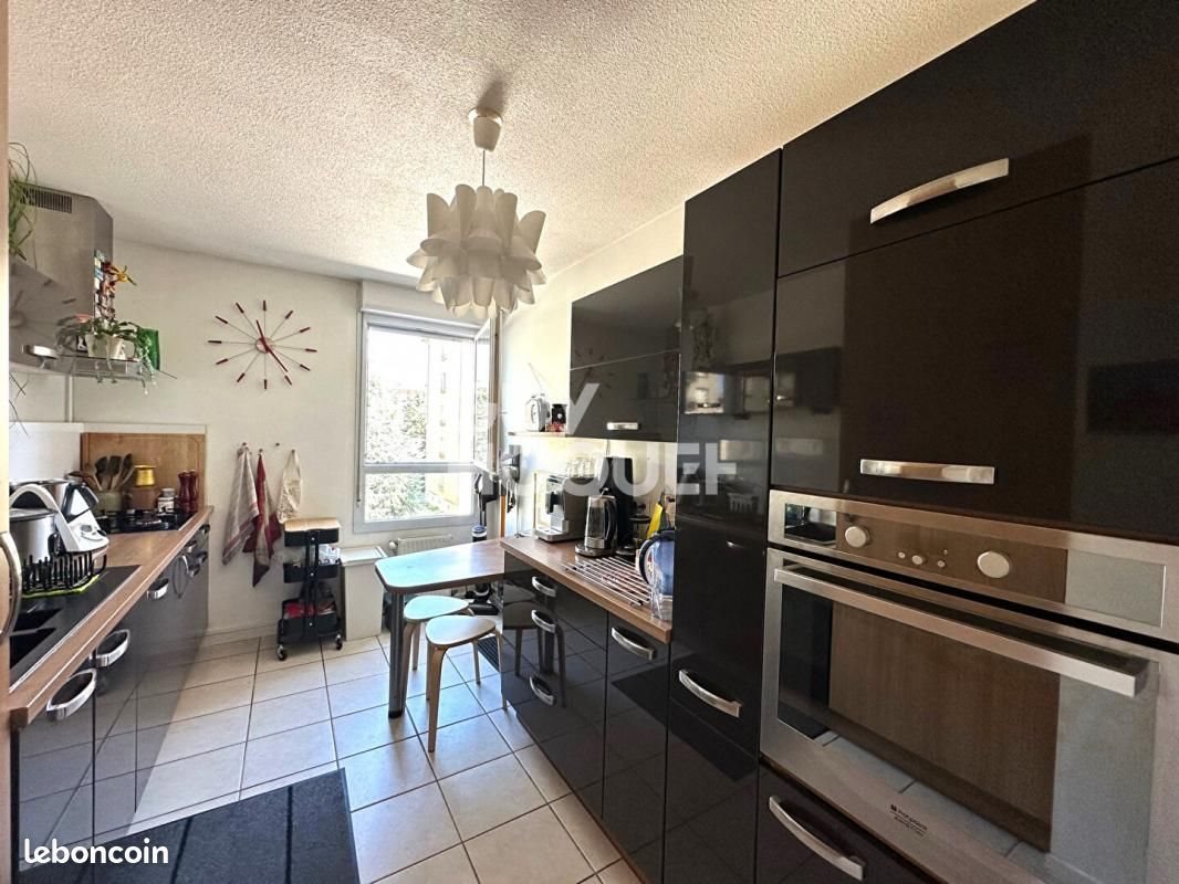 Appartement à louer, 80m², Villeurbanne