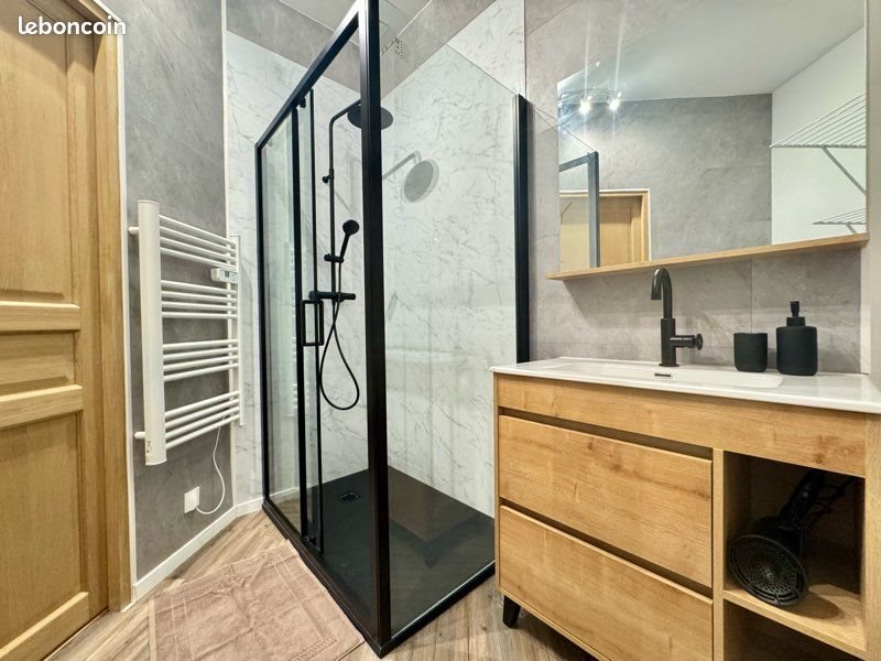 Maison à louer, 63m², Mées
