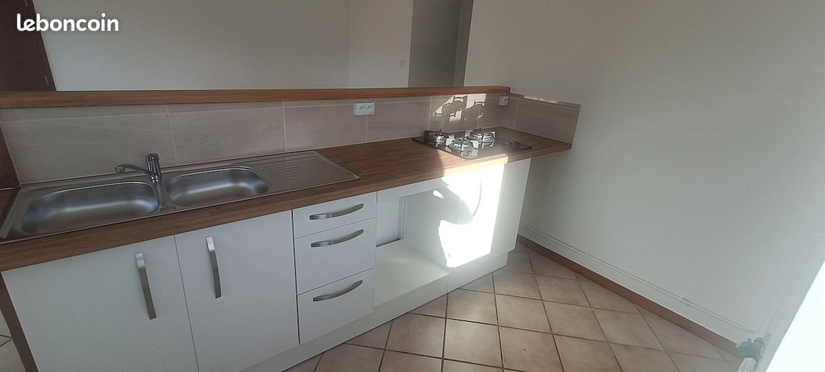 Appartement à louer, 42m², Plancher-Bas