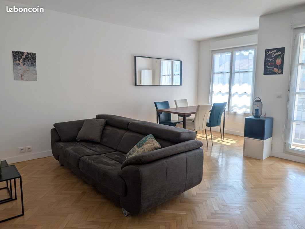 Appartement à louer, 47m², Saint-Cyr-l'Ecole