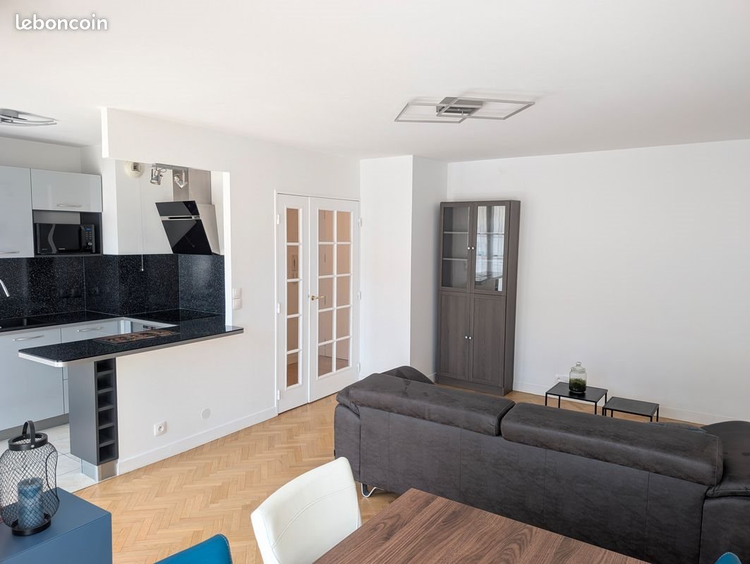 Appartement à louer, 47m², Saint-Cyr-l'Ecole