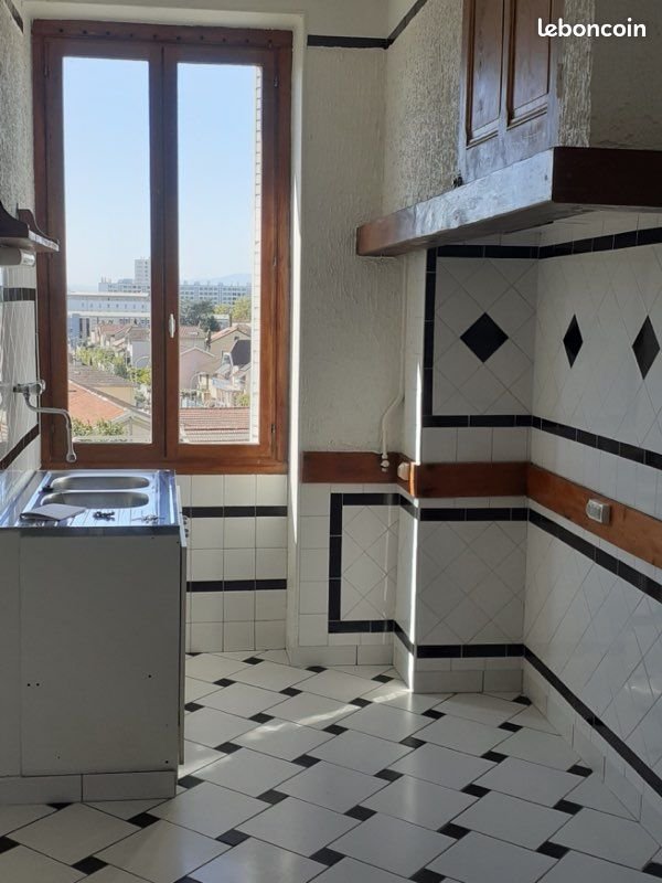 Appartement à louer, 45m², Lyon 8ème