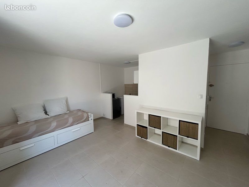 Appartement à louer, 24m², Nîmes