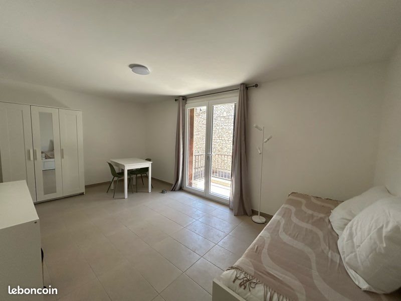 Appartement à louer, 24m², Nîmes