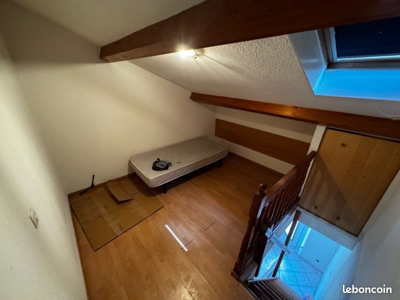 Appartement à louer, 20m², Roussillon