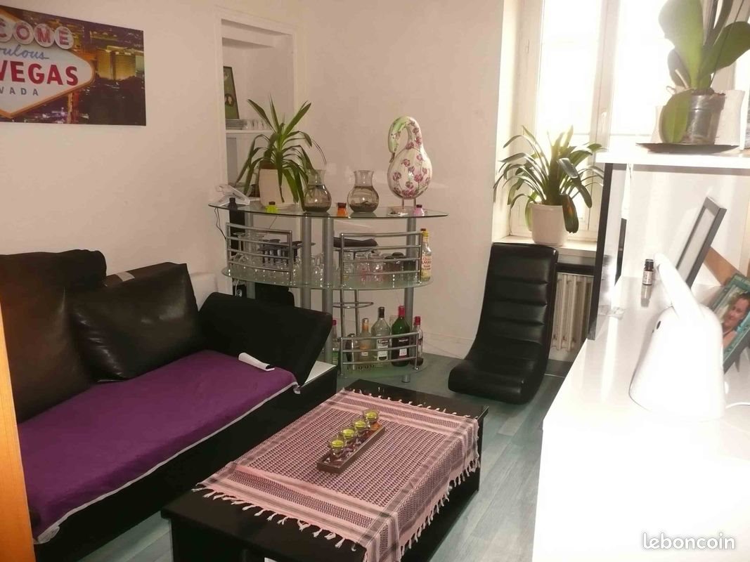 Appartement à louer, 28m², Savigné-l'Evêque