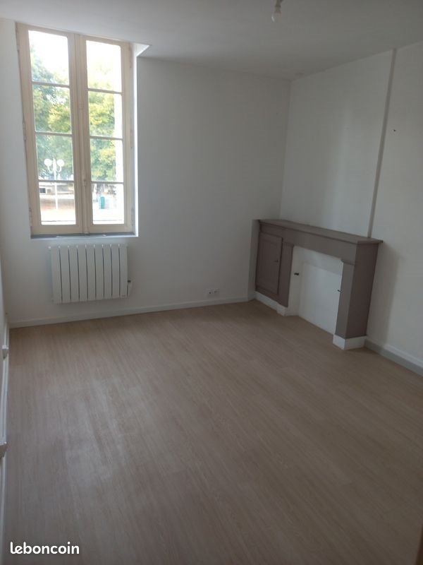 Maison à louer, 76m², Baugé