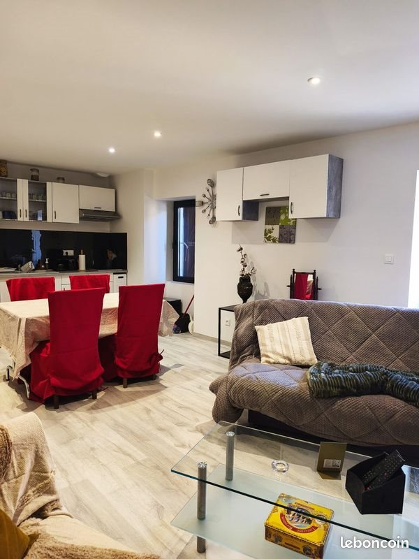 Appartement à louer, 83m², Champagne-en-Valromey