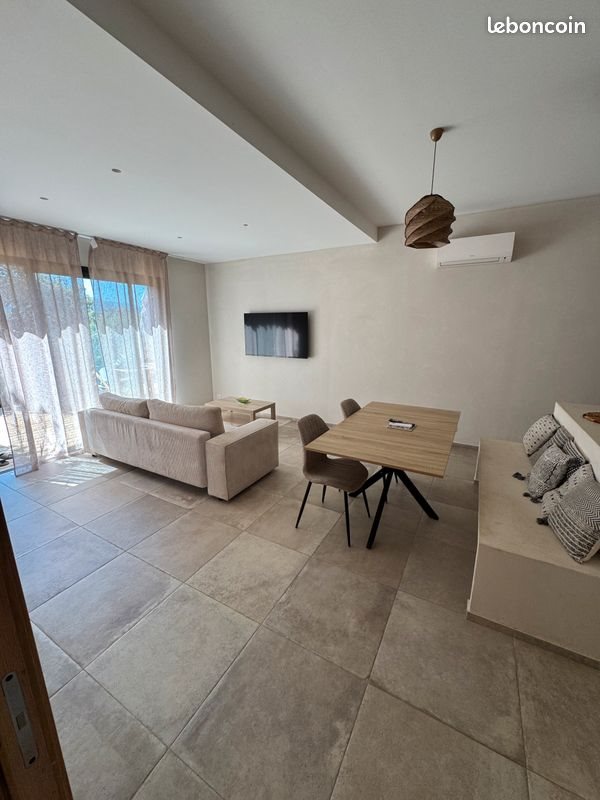 Appartement à louer, 60m², Viggianello