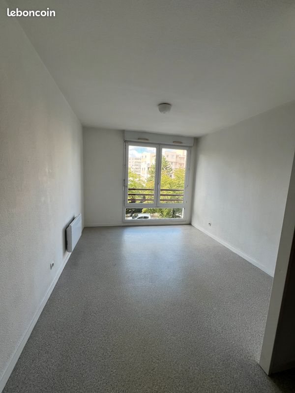 Appartement à louer, 18m², Lyon 8ème