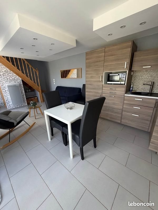 Maison à louer, 60m², Saint-Maximin-la-Sainte-Baume