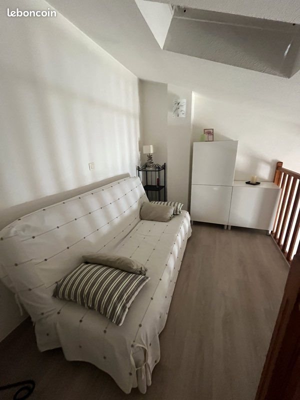 Appartement à louer, 38m², Eyguières