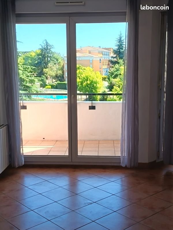 Appartement à louer, 65m², Seilh