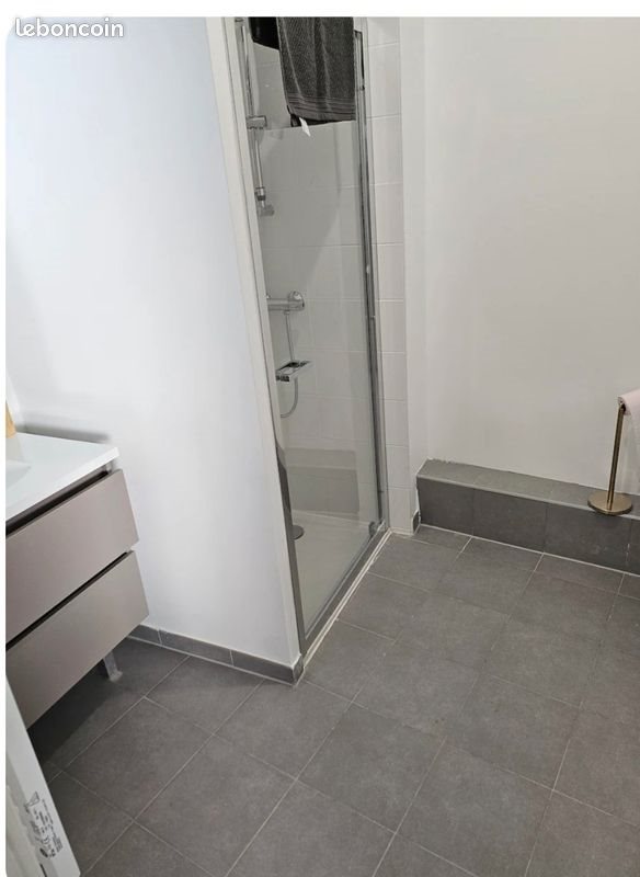 Appartement à louer, 33m², Marseille 8ème