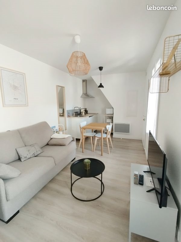 Appartement à louer, 18m², Pau