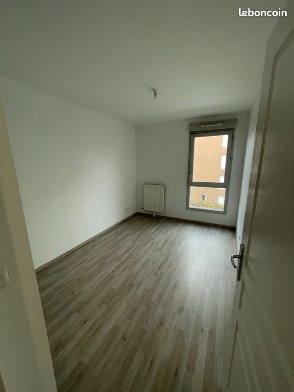 Appartement à louer, 67m², Vénissieux