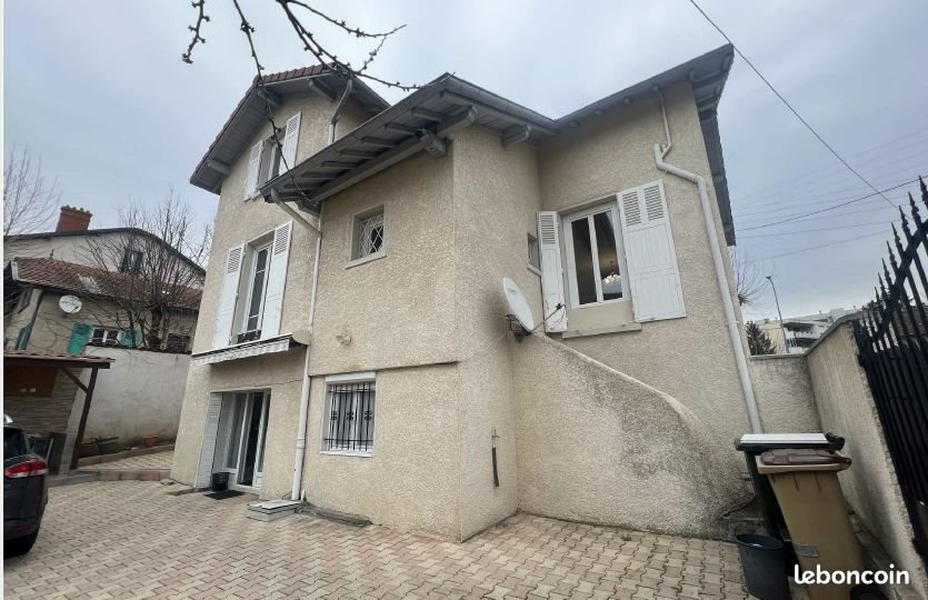 Maison à louer, 122m², Décines-Charpieu