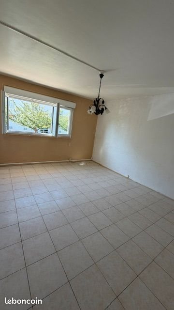 Appartement à louer, 55m², Noyon