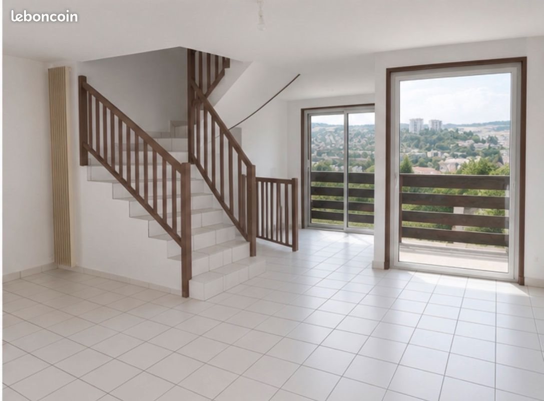 Maison à louer, 115m², Saint-Priest-en-Jarez