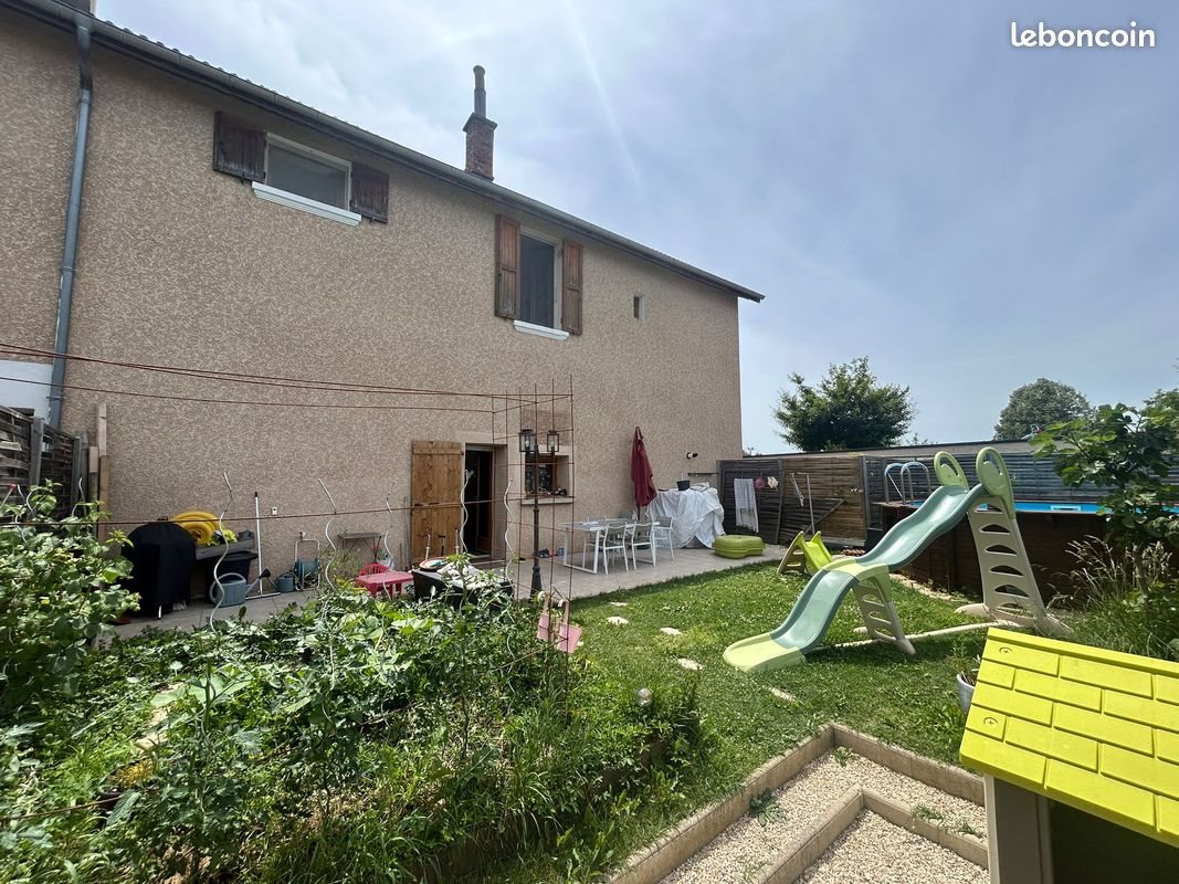 Maison à vendre, 110m², Saint-Etienne-de-Saint-Geoirs