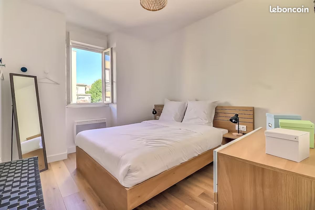 Appartement à louer, 38m², Nîmes