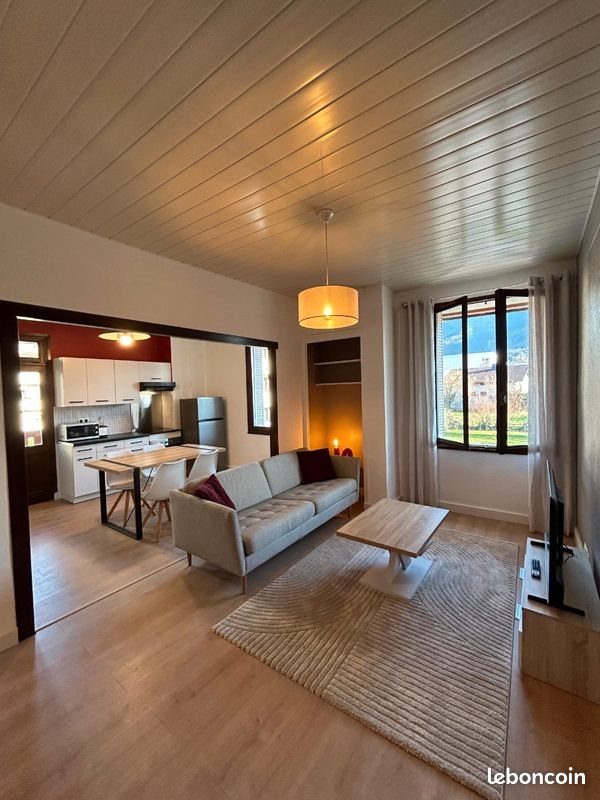 Appartement à louer, 57m², Albertville