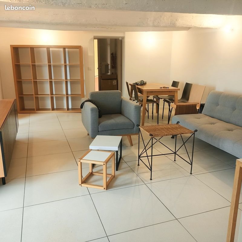 Appartement à louer, 55m², Aspremont