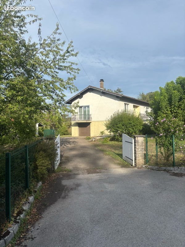 Maison à vendre, 94m², Lougres