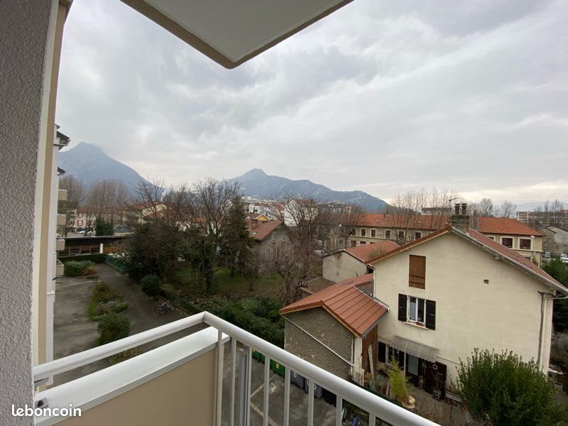 Appartement à louer, 56m², Fontaine