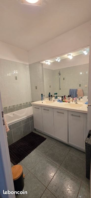 Appartement à louer, 65m², Échalas