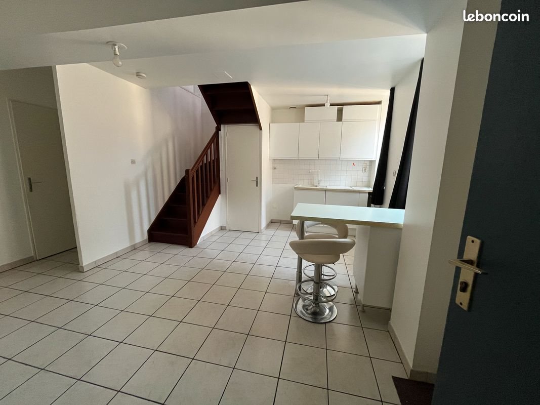 Appartement à louer, 28m², Laon