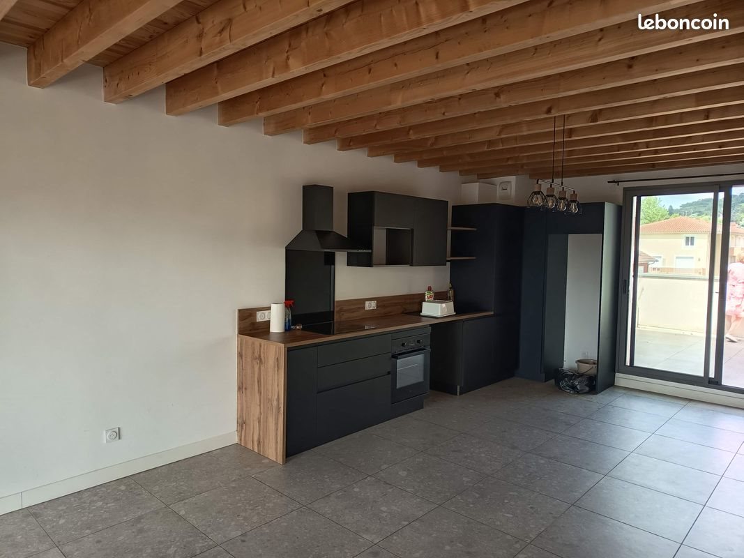 Appartement à louer, 140m², La Talaudière