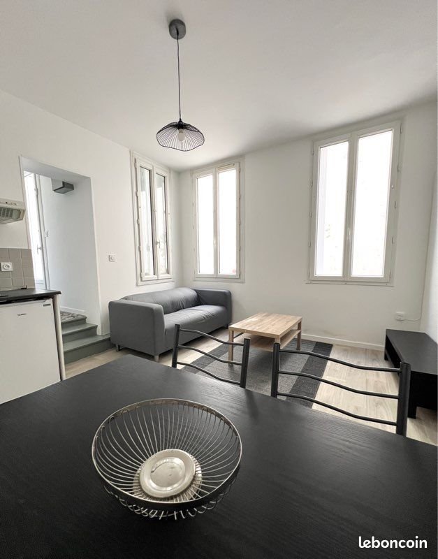 Appartement à louer, 27m², Rochefort