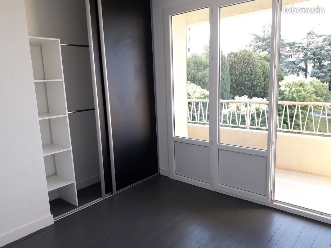 Appartement à louer, 53m², Saint-Etienne