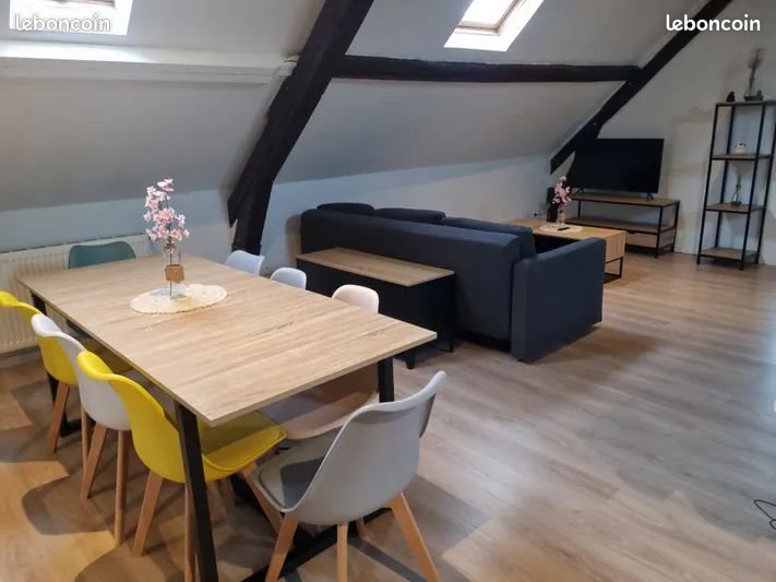 Appartement à louer, 100m², Solesmes