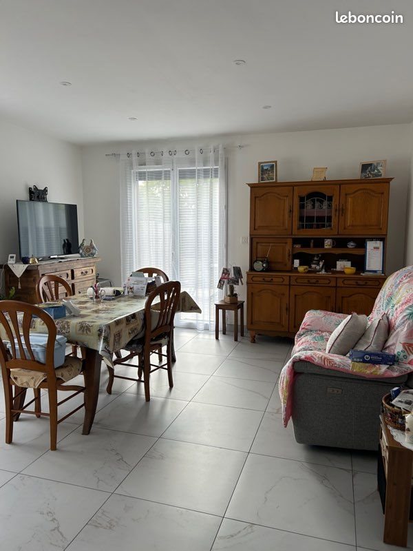 Appartement à louer, 72m², Morestel