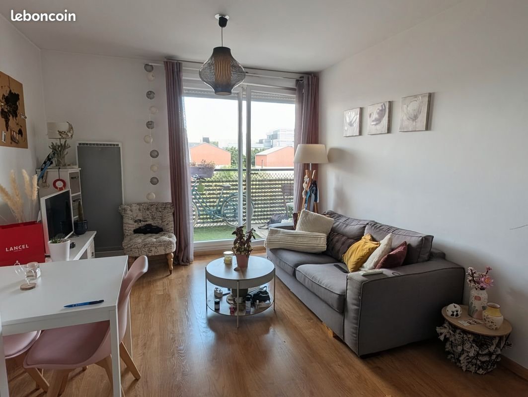Appartement à louer, 37m², Reims