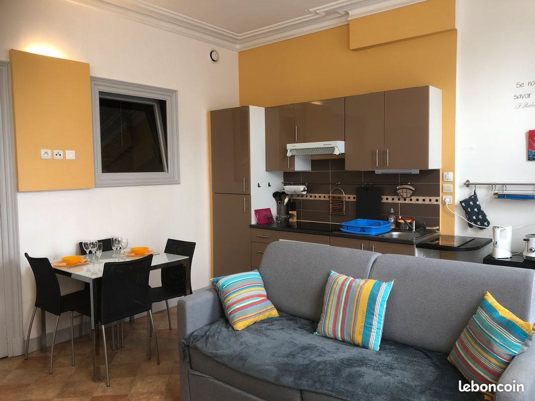 Appartement à louer, 31m², Rochefort