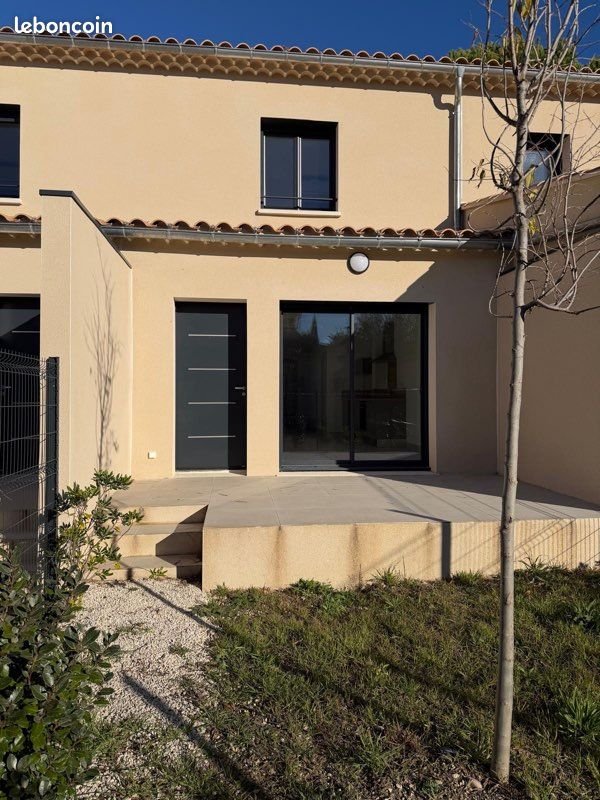 Maison à louer, 81m², Orange