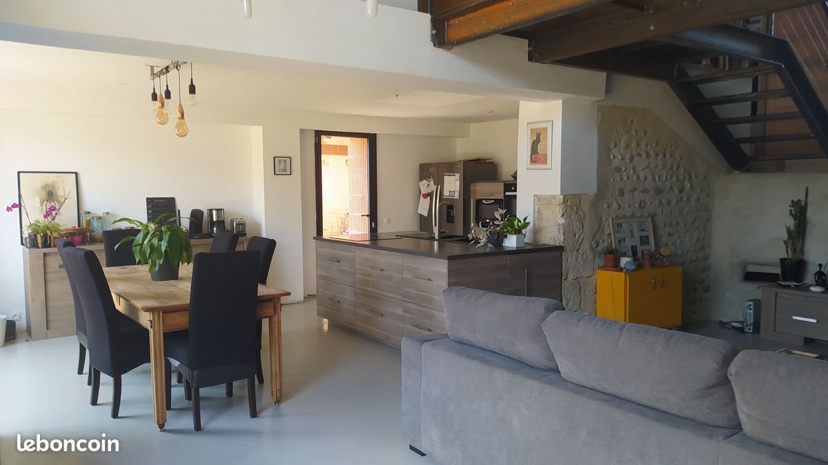 Maison à vendre, 140m², Saint-Hilaire-du-Rosier